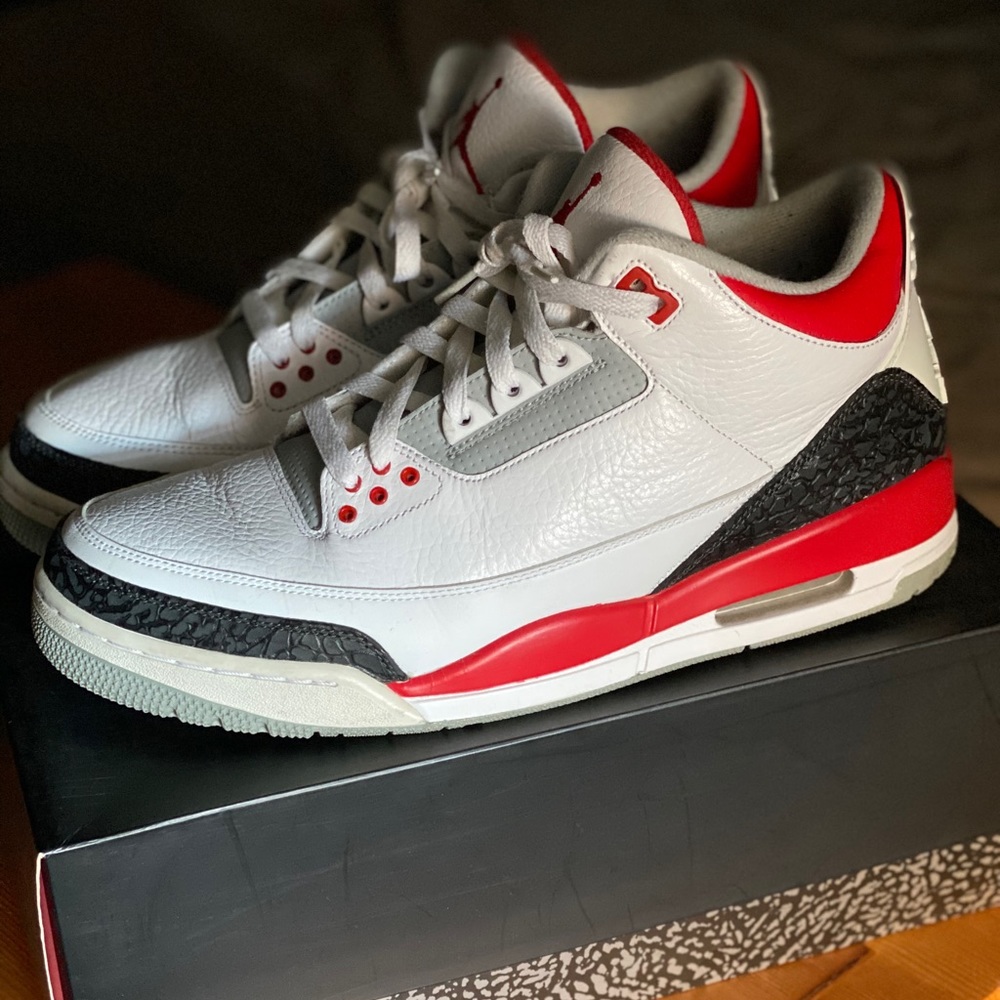 Jordan Fire Red 3s. Worn 4X. Men’s 12 w/box